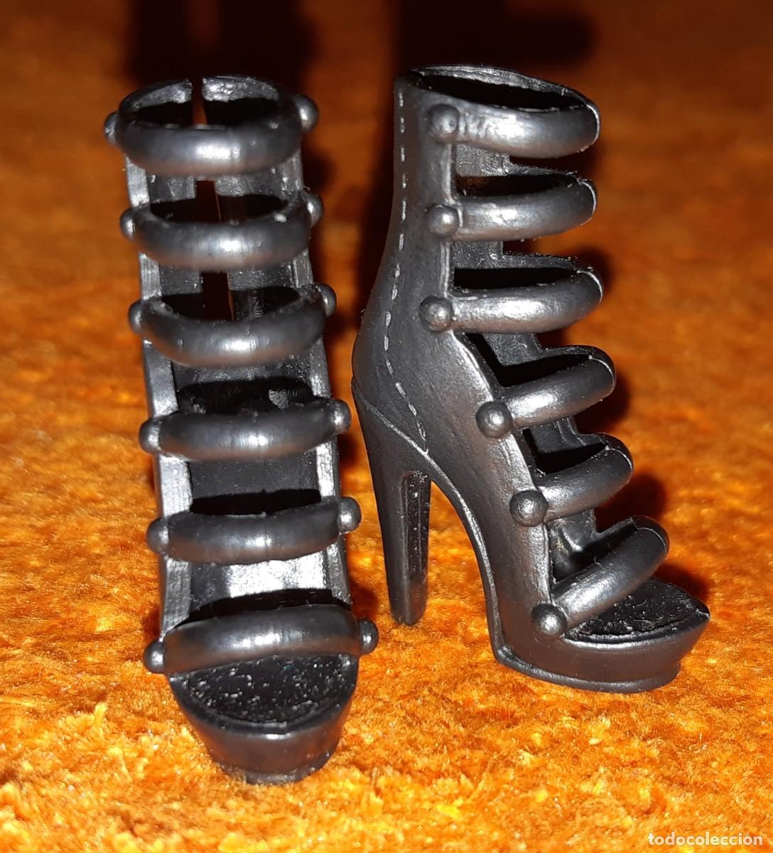 Barbie y Ken: ZAPATOS BARBIE - Foto 1