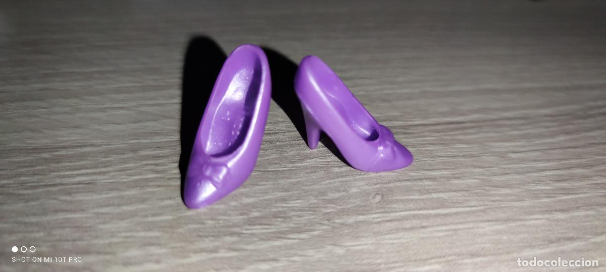 Barbie y Ken: Zapatos para Mu&ntilde;eca Barbie - Foto 1