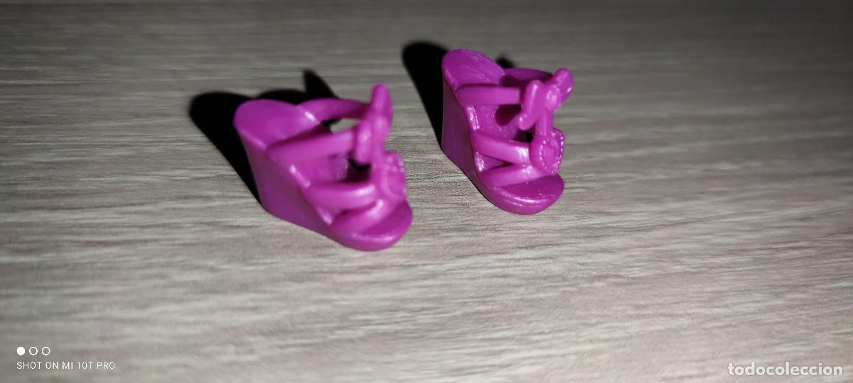 Barbie y Ken: Zapatos para Mu&ntilde;eca Barbie - Foto 1