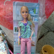 Barbie y Ken: MUÑECA BARBIE EN CAJA