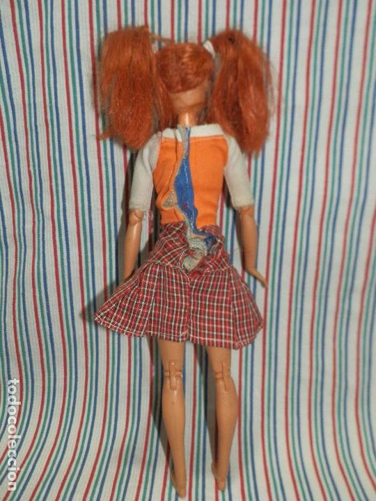 Barbie y Ken: MU&Ntilde;ECA BARBIE MATTEL 2010 - Foto 4