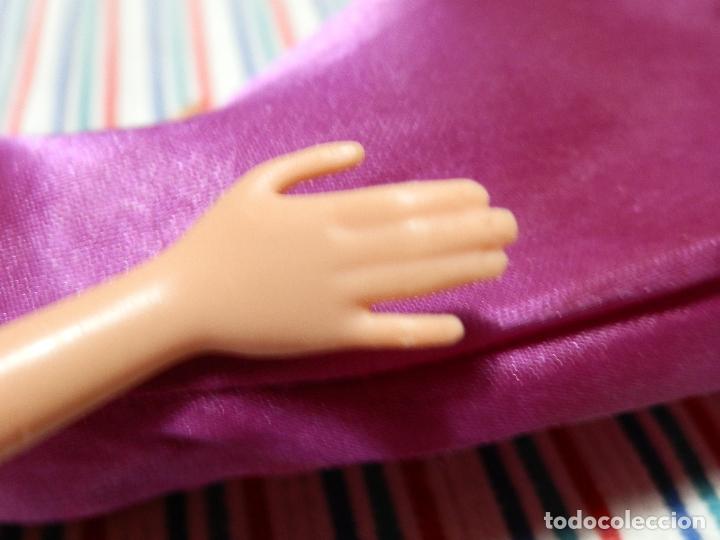 Barbie y Ken: MU&Ntilde;ECA BARBIE, MATTEL 1998 - Foto 3