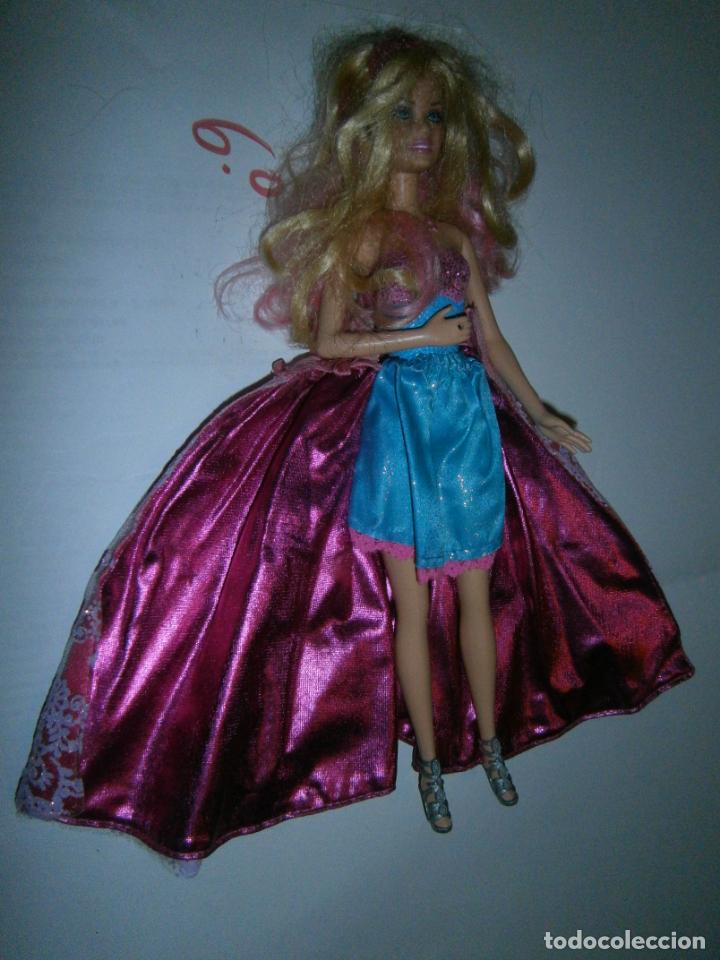 Barbie y Ken: ESPECTACULAR MU&Ntilde;ECA BARBIE CON VESTIDO - Foto 1