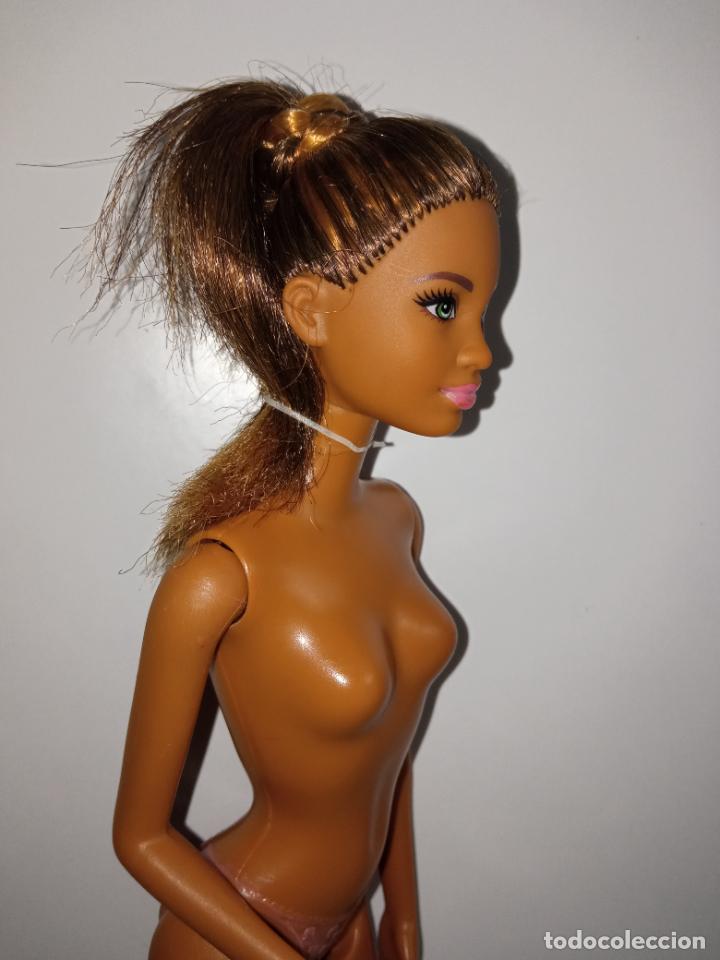 Barbie y Ken: Mu&ntilde;eca Barbie negra mulata basics - Foto 7