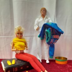 Barbie y Ken: LOTE MUÑECA BARBIE DE 1966 Y MUÑECO KEN DE 1983 CON COMPLEMENTOS. MATTEL.