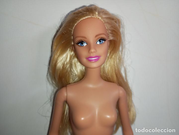 Barbie y Ken: Mu&ntilde;eca Barbie pie plano - Foto 2