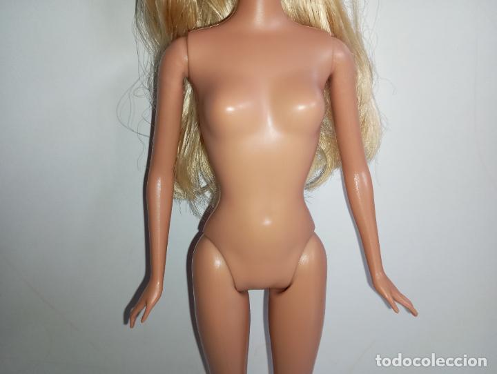 Barbie y Ken: Mu&ntilde;eca Barbie pie plano - Foto 5