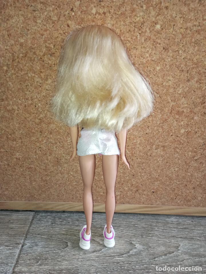 Barbie y Ken: Mu&ntilde;eca Barbie animadora - Foto 7