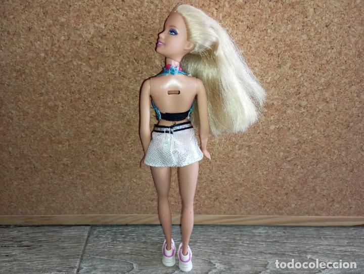 Barbie y Ken: Mu&ntilde;eca Barbie animadora - Foto 8