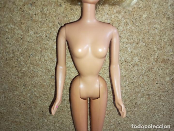 Barbie y Ken: Mu&ntilde;eca Barbie pie plano - Foto 2