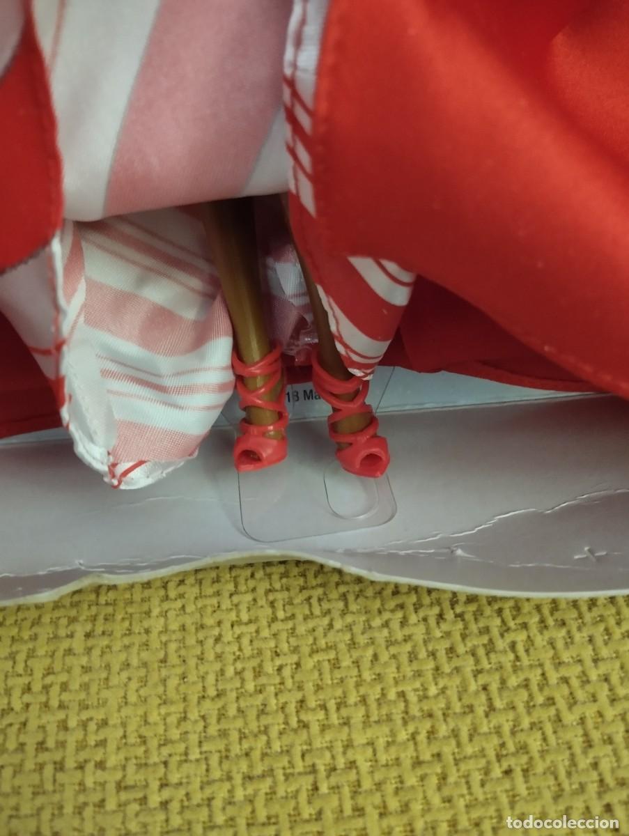 Barbie y Ken: Mu&ntilde;eca Barbie Holiday 2019 - Foto 4