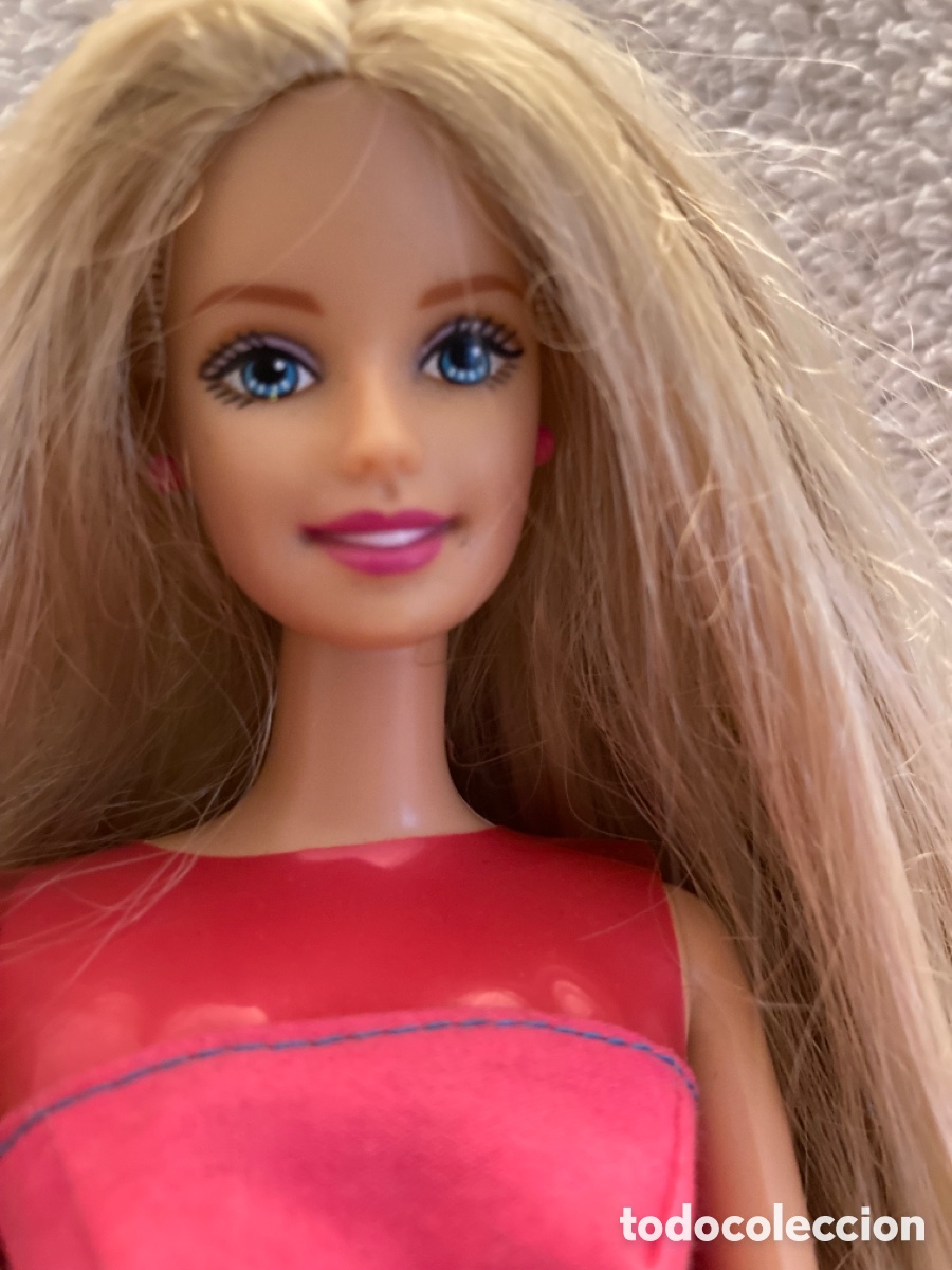 Barbie y Ken: Mu&ntilde;eca Barbie Sentada con estilo - Foto 5