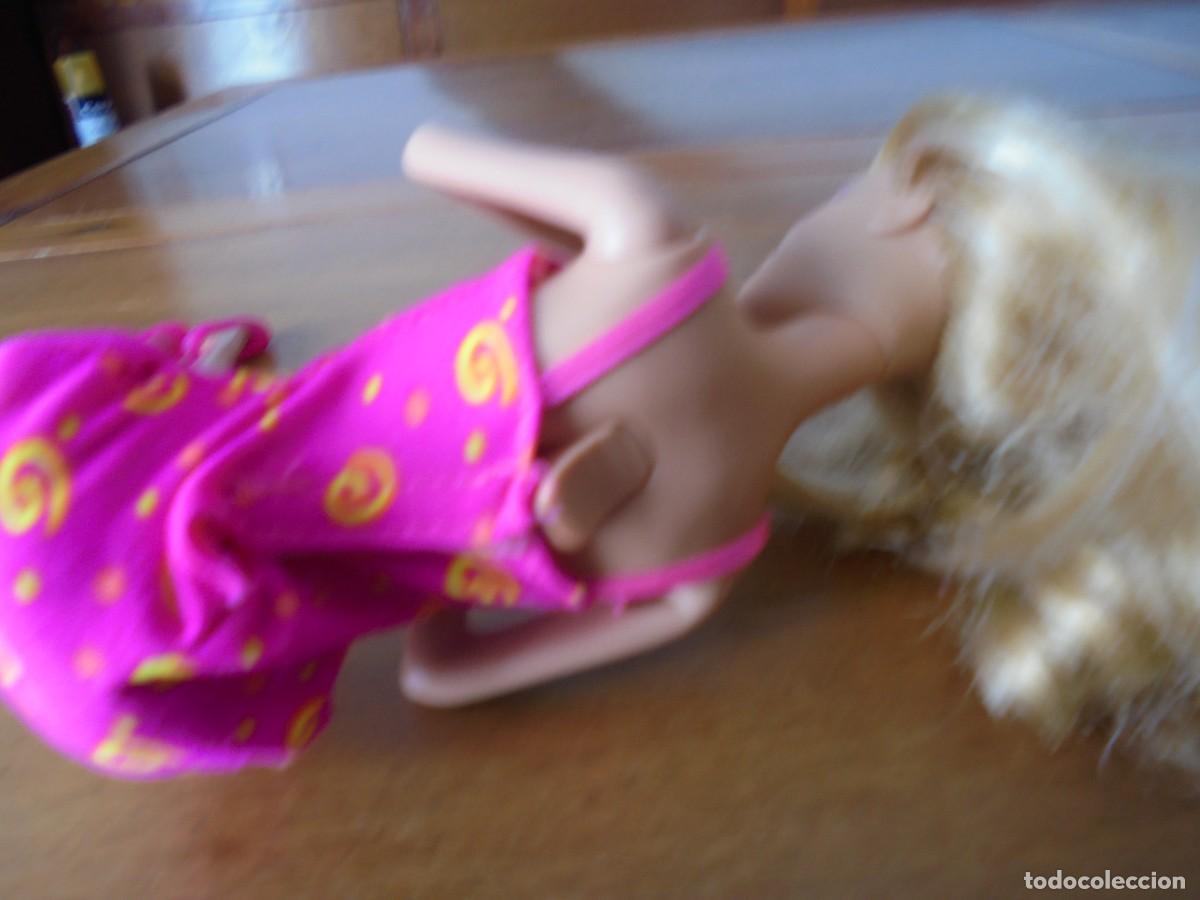 Barbie y Ken: MU&Ntilde;ECA BARBIE MATTEL 2009 - Foto 3