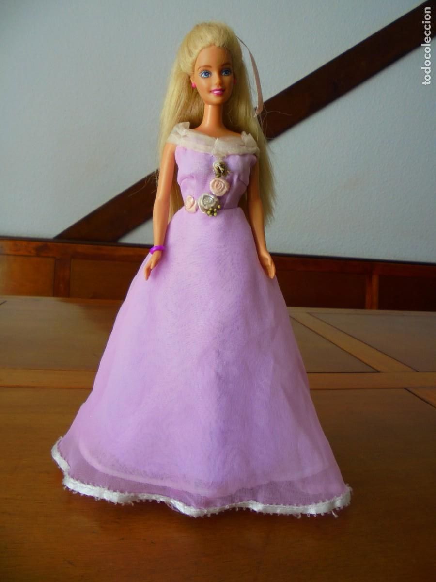 Barbie y Ken: MU&Ntilde;ECA BARBIE MATTEL 1998 - Foto 1
