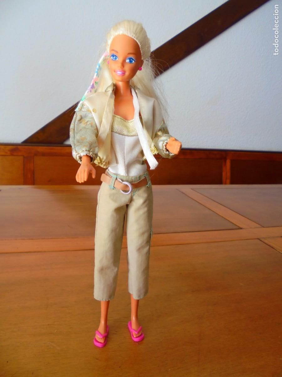 Barbie y Ken: MU&Ntilde;ECA BARBIE MATTEL 1993 - Foto 1