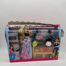 Barbie y Ken: LOTE BARBIE CHEF DE COCINA EN CAJA