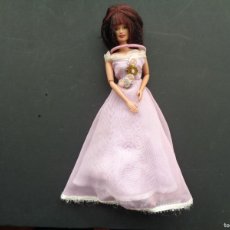 Barbie y Ken: MUÑECA BARBIE CON ROPA ORIGINAL