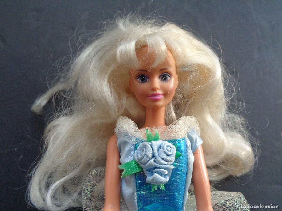 Barbie y Ken: MU&Ntilde;ECA BARBIE HASSRO 1988 - Foto 2