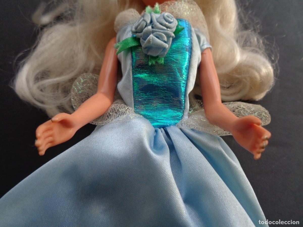 Barbie y Ken: MU&Ntilde;ECA BARBIE HASSRO 1988 - Foto 3
