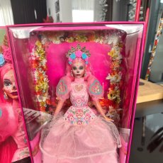 Barbie y Ken: BARBIE DÍA DE MUERTOS X PINK MAGNOLIA 2023