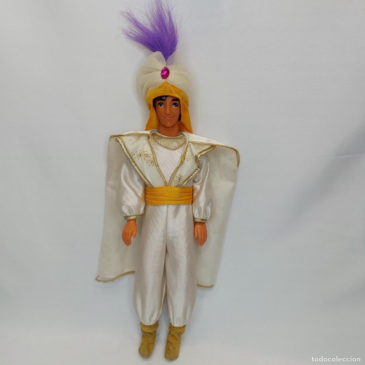 Barbie y Ken: MU&Ntilde;ECO KEN DE BARBIE ALADIN. - Foto 1