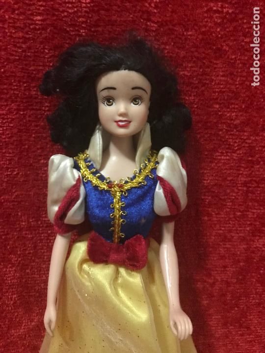 Barbie y Ken: DISNEY MU&Ntilde;ECA BLANCANIEVES ORIGINAL. - Foto 2
