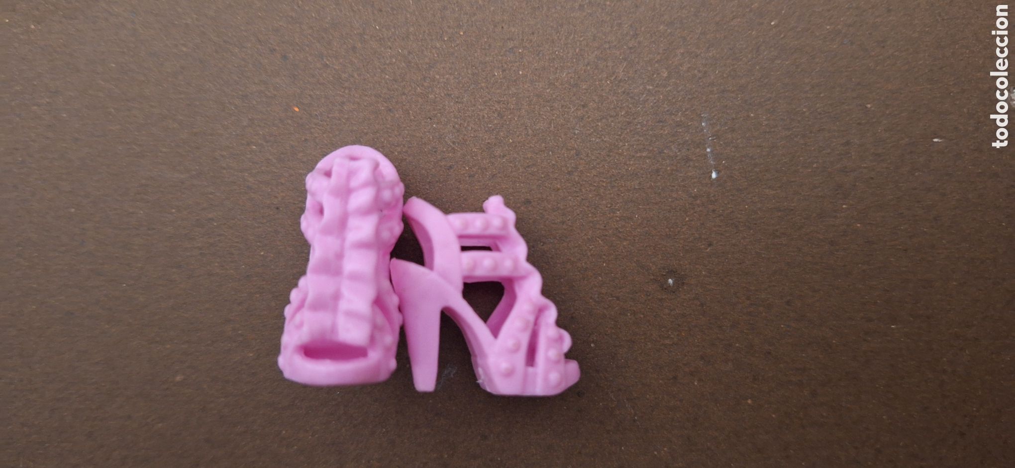 Barbie y Ken: Zapatos Barbie - Foto 1