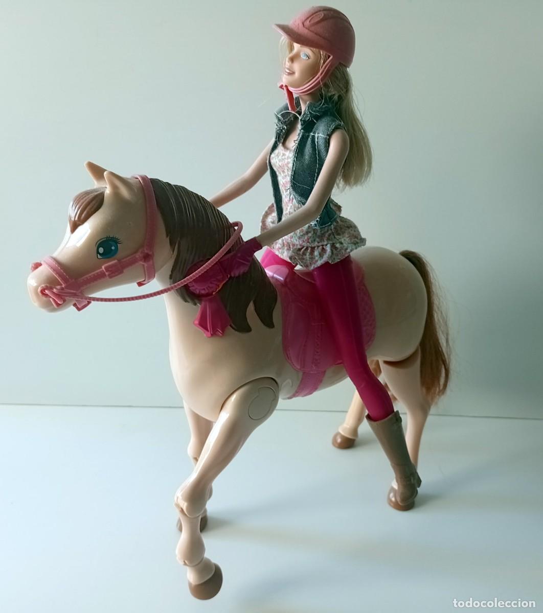 Barbie y Ken: BARBIE CON CABALLO QUE CABALGA - Foto 2