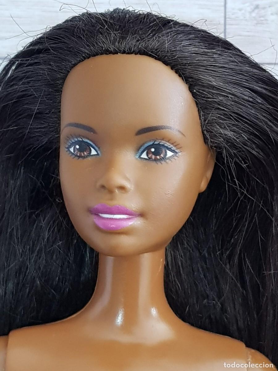 Barbie y Ken: Barbie negra desnuda - Foto 2