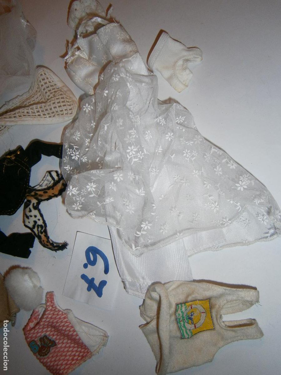 Barbie y Ken: GRAN LOTE ROPA Y COMPLEMENTOS BARBIE - Foto 2