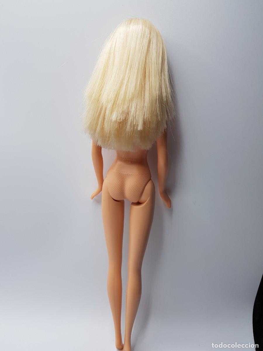 Barbie y Ken: Barbie desnuda - Foto 5