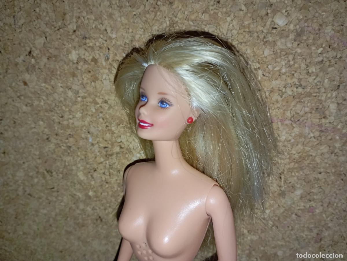 Barbie y Ken: Mu&ntilde;eca Barbie en el parque con mecanismo - Foto 3