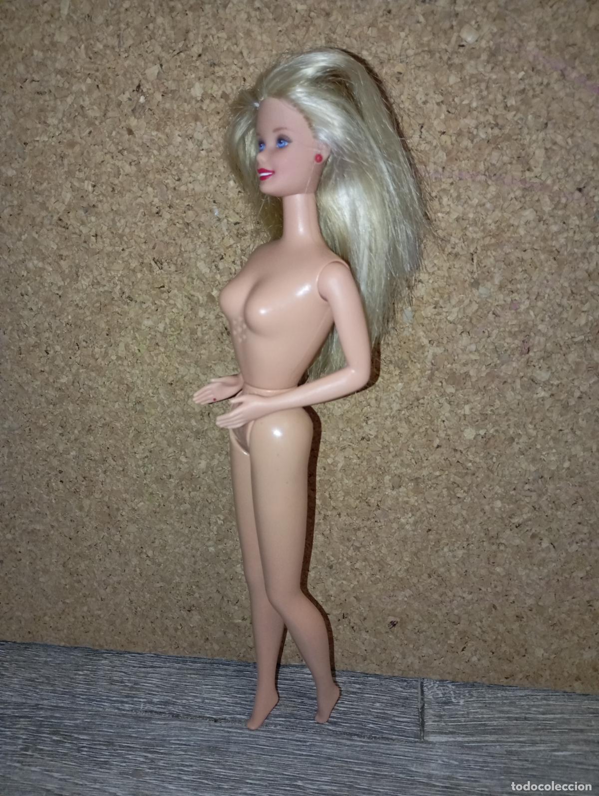 Barbie y Ken: Mu&ntilde;eca Barbie en el parque con mecanismo - Foto 9