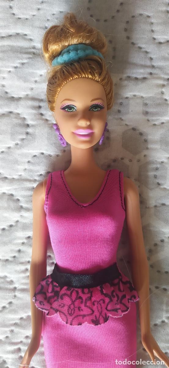 Barbie y Ken: MU&Ntilde;ECA BARBIE MATTEL 2003 - Foto 2