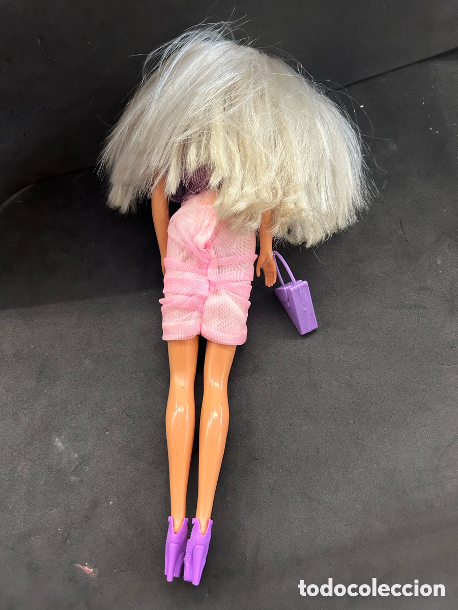 Barbie y Ken: Barbie a&ntilde;os 90 y complementos - Foto 3