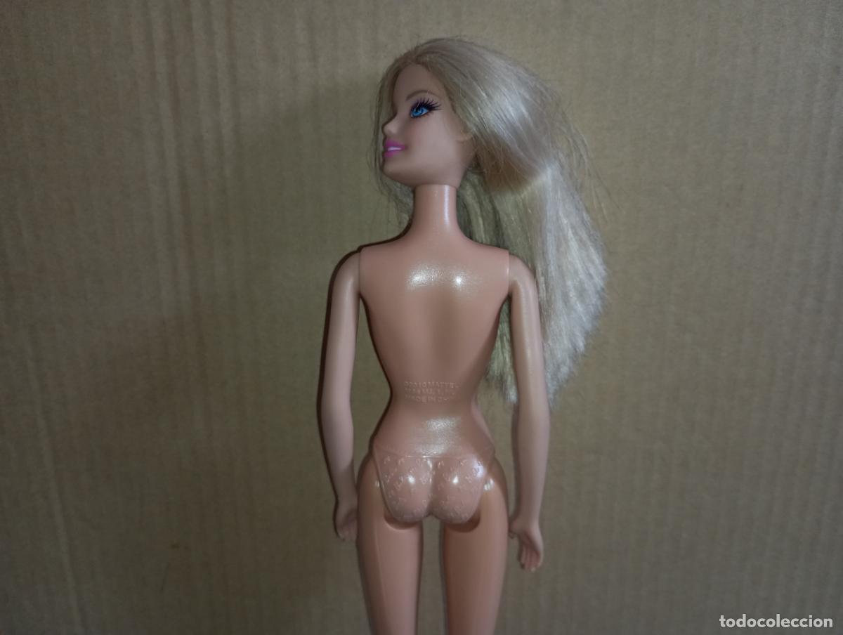Barbie y Ken: Mu&ntilde;eca Barbie rubia desnuda - Foto 9