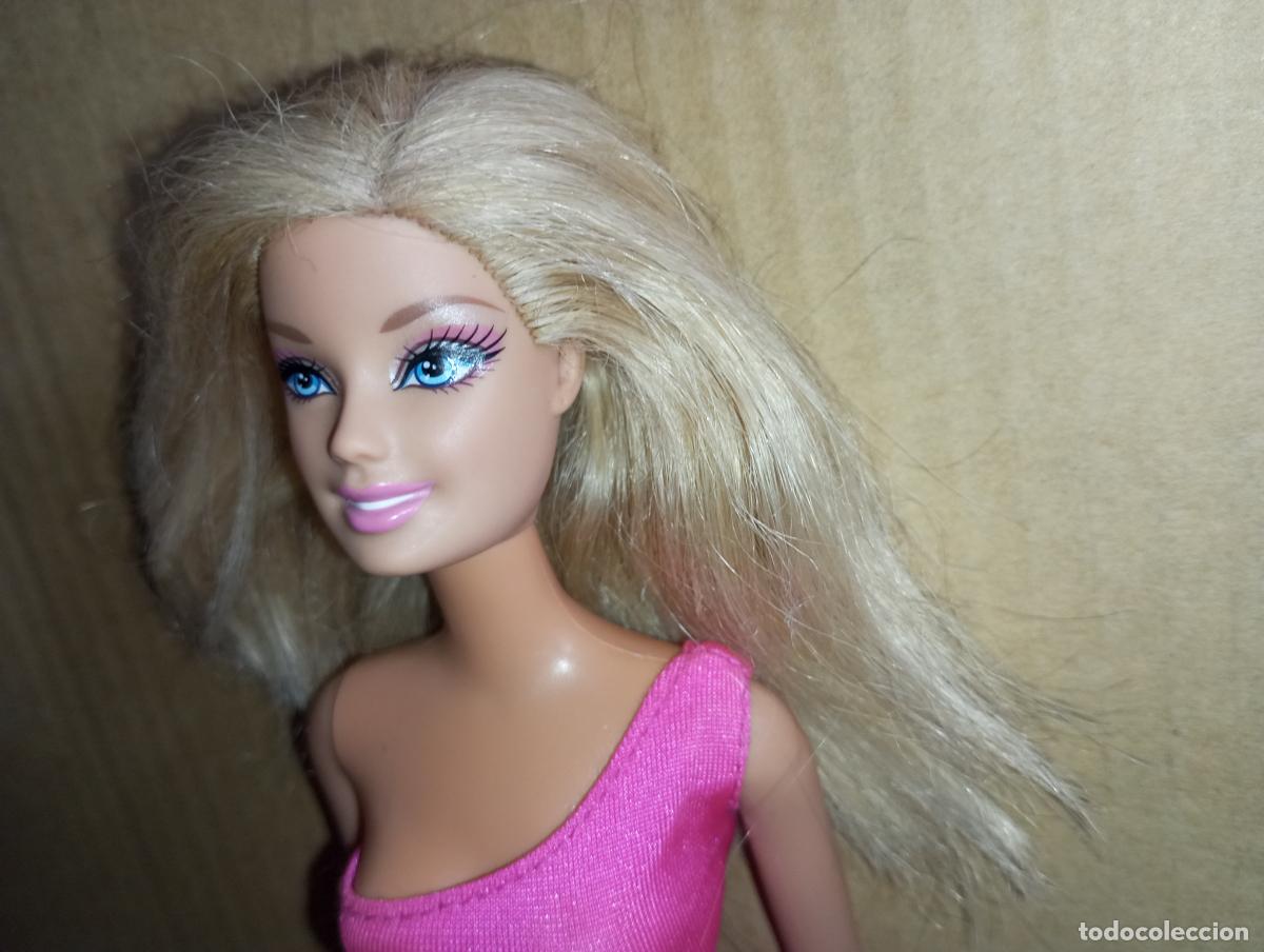 Barbie y Ken: Mu&ntilde;eca Barbie minivestido - Foto 2