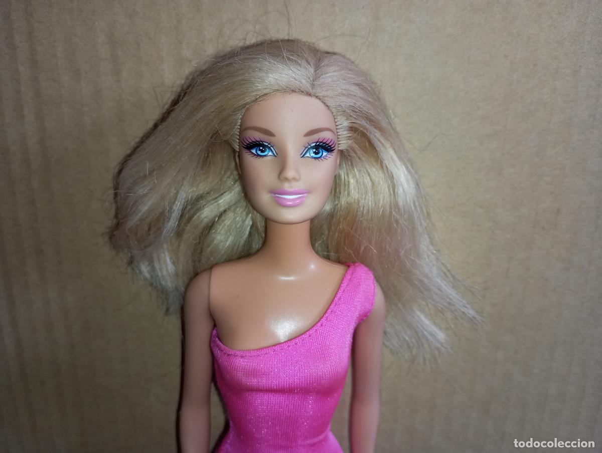 Barbie y Ken: Mu&ntilde;eca Barbie minivestido - Foto 1