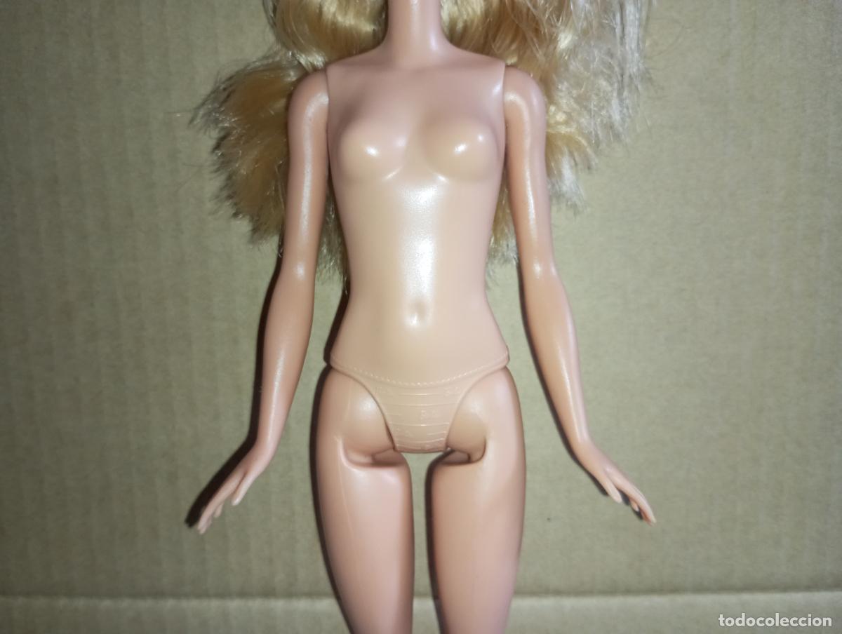 Barbie y Ken: Mu&ntilde;eca Barbie rubia desnuda - Foto 4