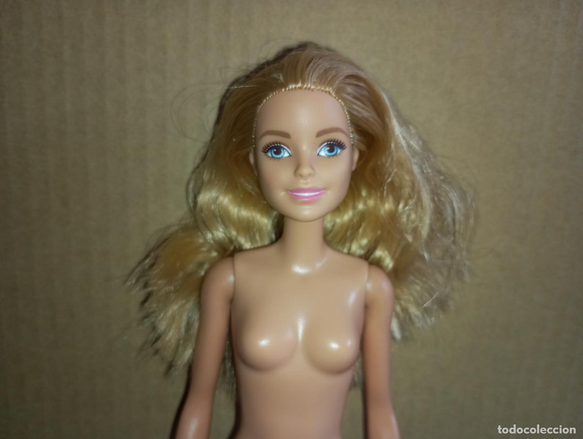 Barbie y Ken: Mu&ntilde;eca Barbie rubia desnuda - Foto 1