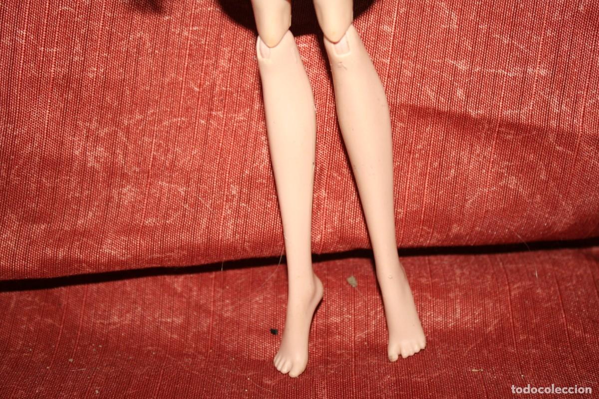 Barbie y Ken: mu&ntilde;eca after high raven queen - Foto 4