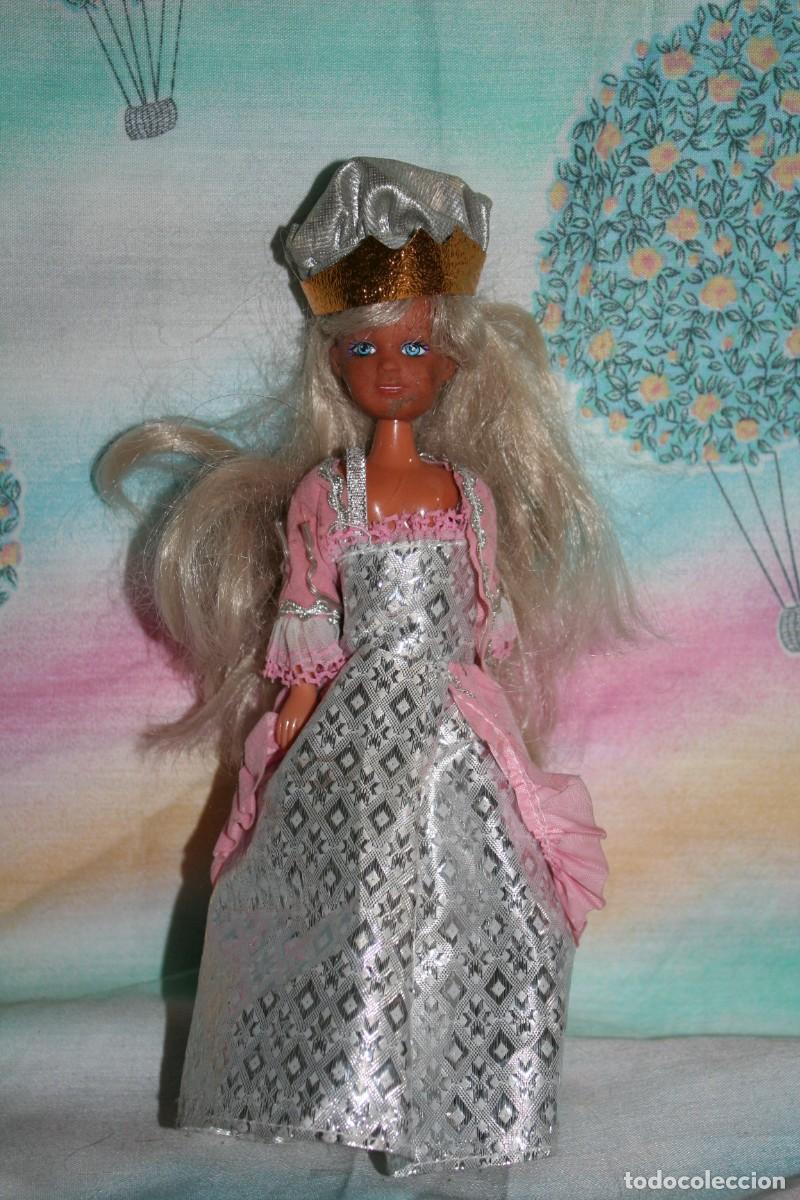 Barbie y Ken: mu&ntilde;eca mu&ntilde;eco principe princesa simba - Foto 1