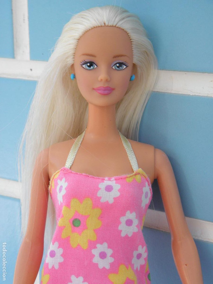 Barbie y Ken: Antigua Barbie Rapunzel de Mattel - Foto 2