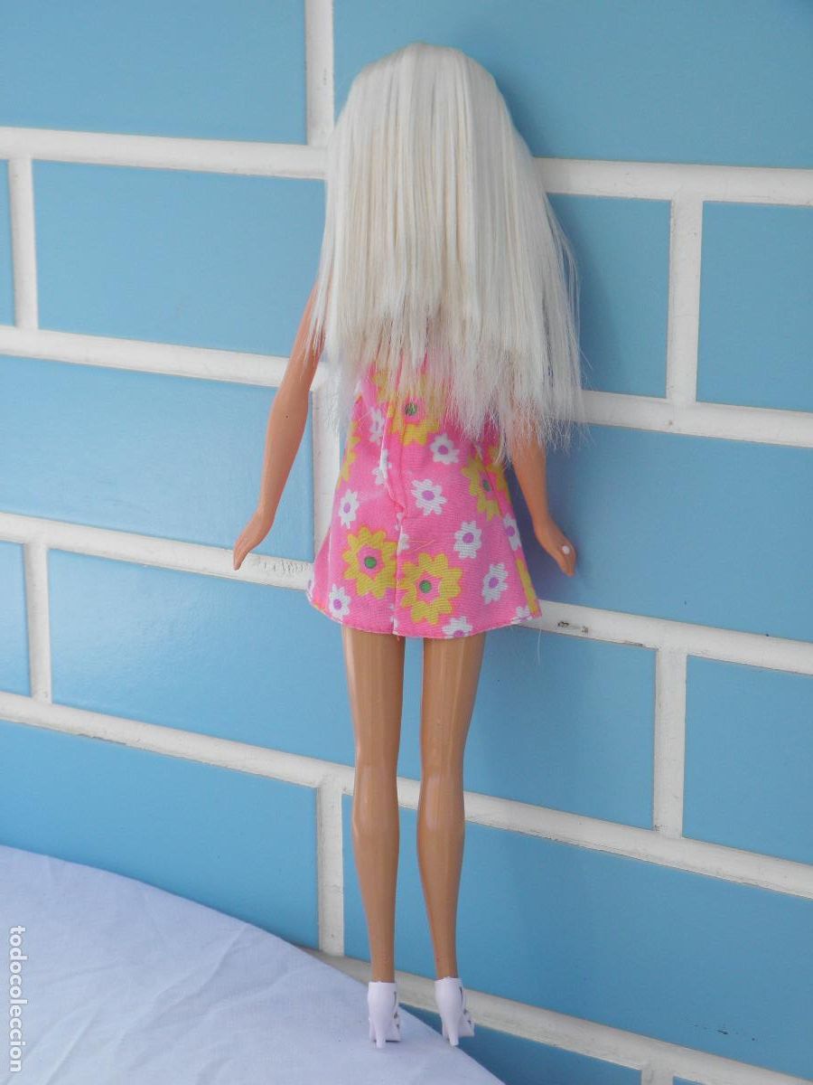 Barbie y Ken: Antigua Barbie Rapunzel de Mattel - Foto 4