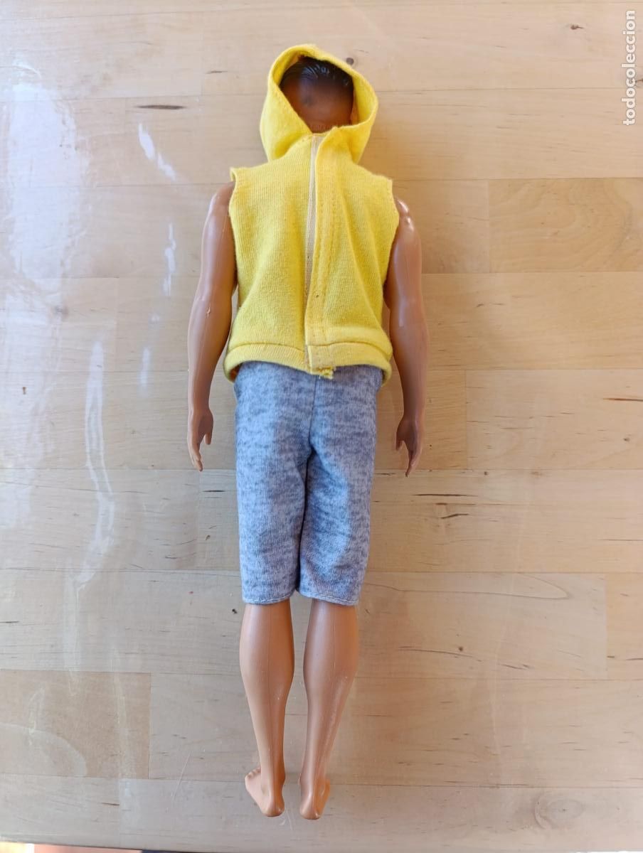 Barbie y Ken: Mu&ntilde;eco KEN 2018 mattel. - Foto 3