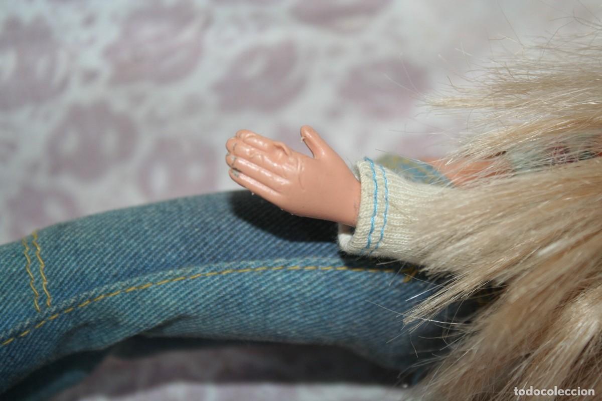 Barbie y Ken: mu&ntilde;eca friends rubia - Foto 4