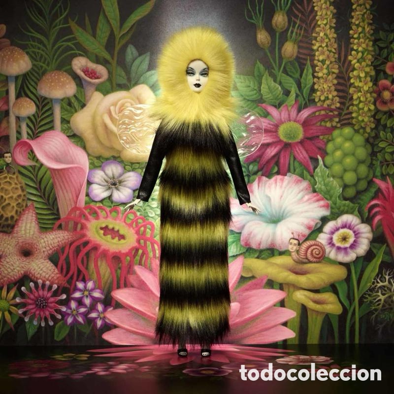 Barbie y Ken: Mu&ntilde;eca Barbie Bee Mark Ryden x Barbie - Foto 1