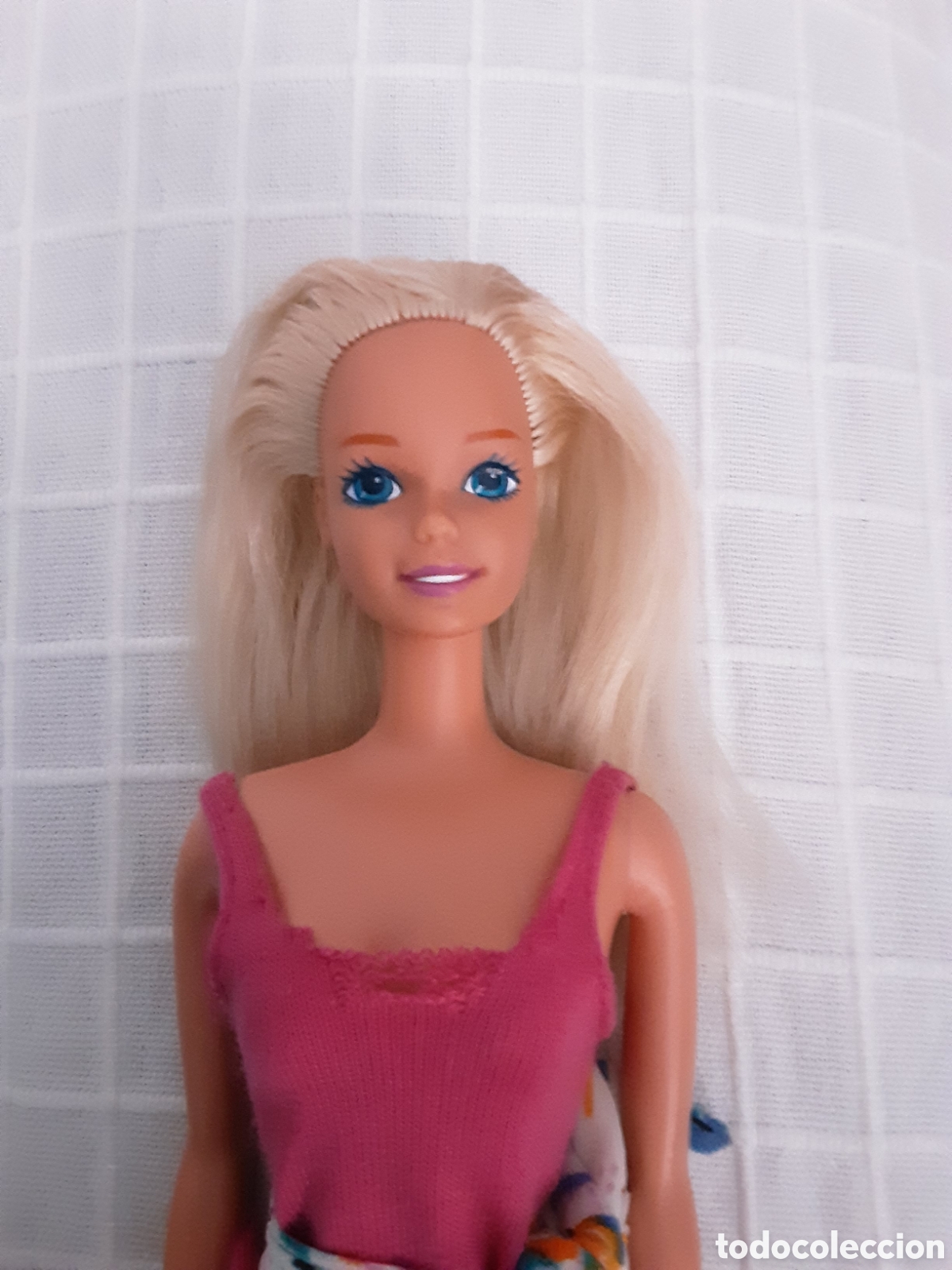 Barbie y Ken: Barbie con ropa a&ntilde;os 90 - Foto 1