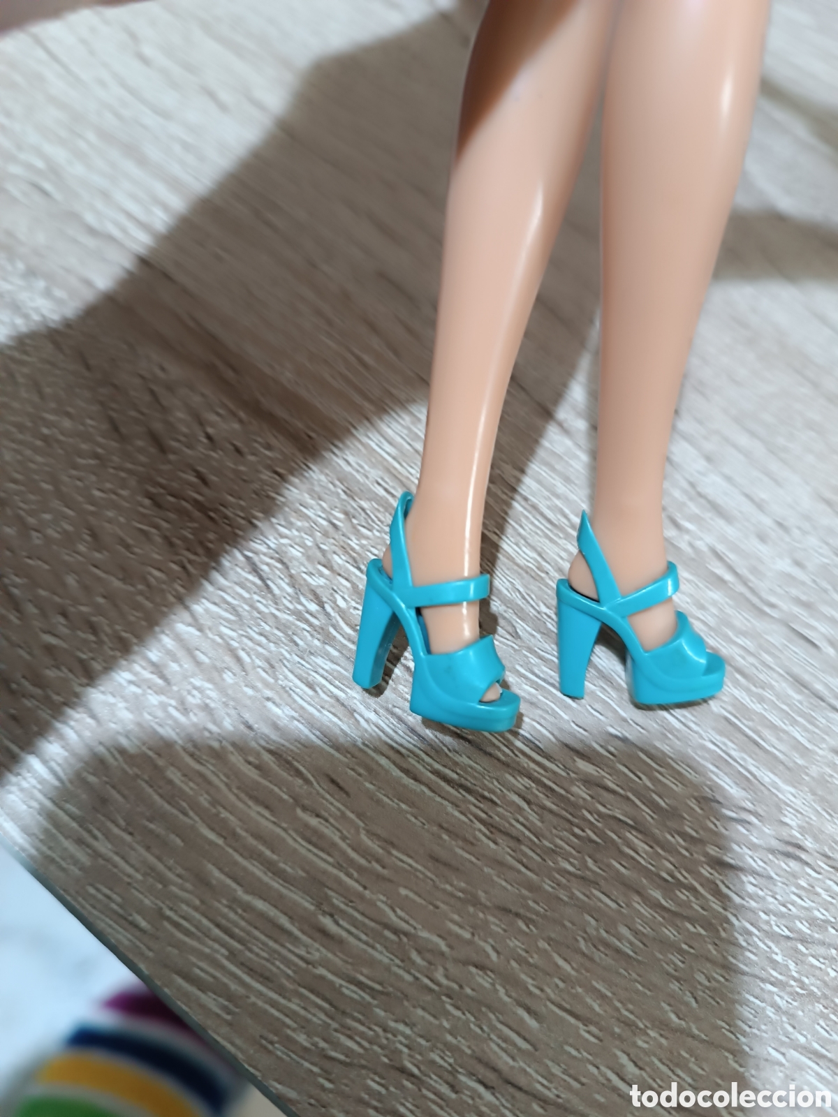 Barbie y Ken: Zapatos tac&oacute;n para Barbie - Foto 1