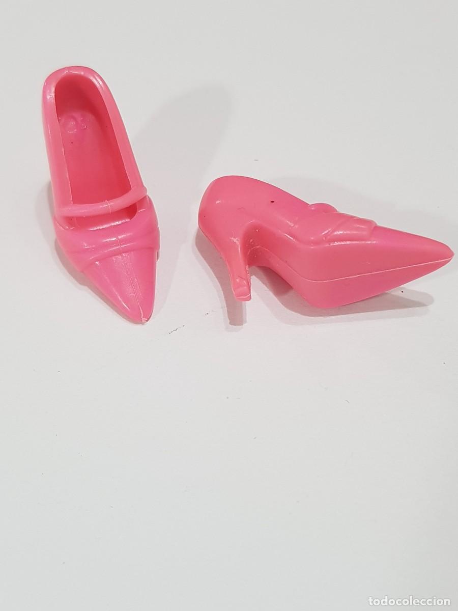 Barbie y Ken: Zapatos validos barbie - Foto 1